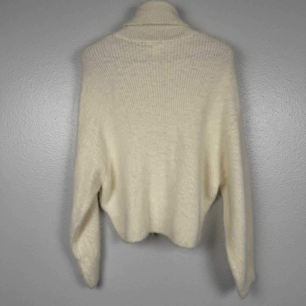 H&M Women's Small Cream Fuzzy Turtleneck Sweater Oversized Boxy Soft Knit - Picture 3 of 14